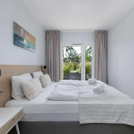 Spacious With Parking In By Renters 아파트 미에드지보드지